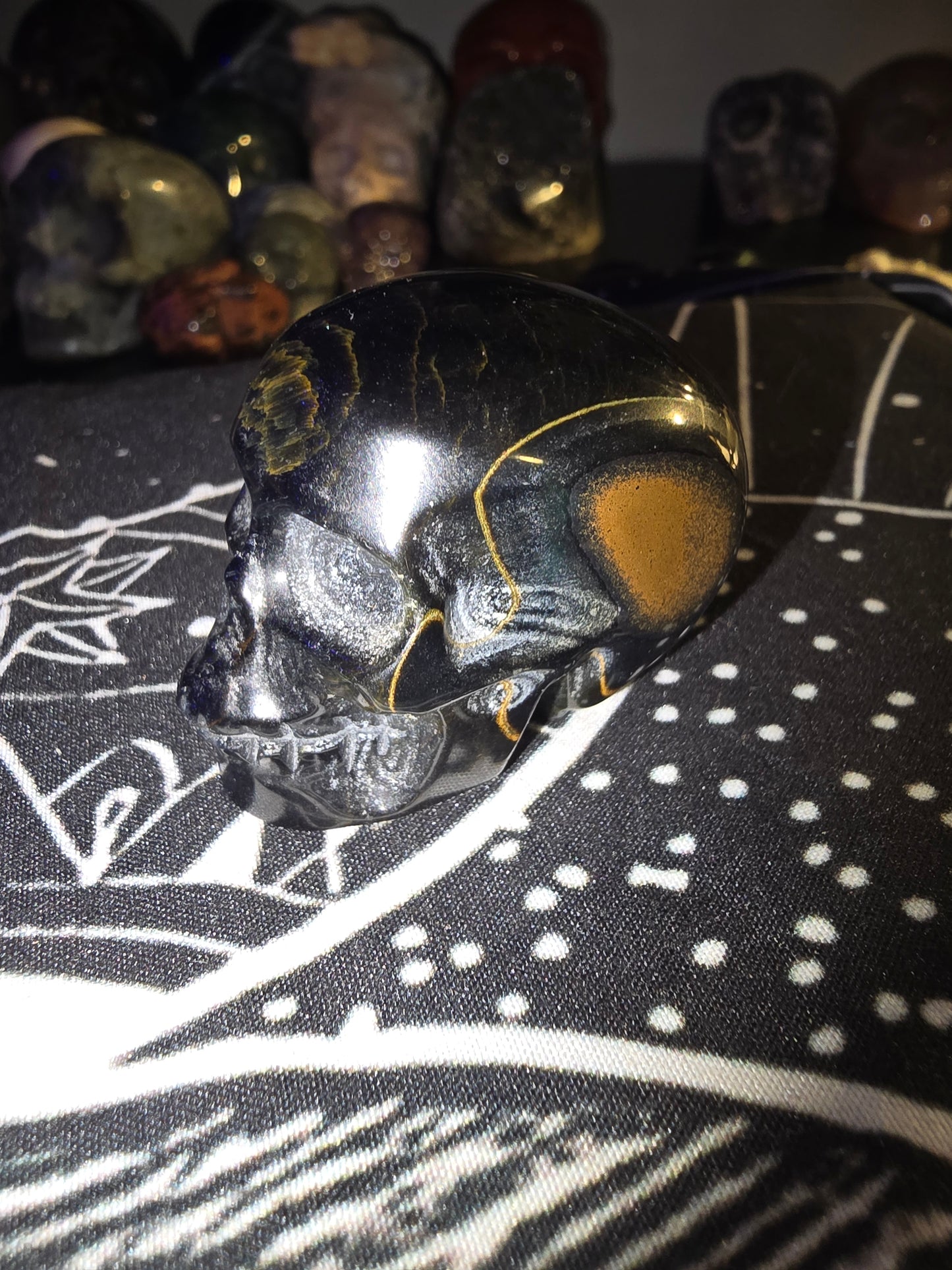 Blue Tigers Eye Skull mini 1