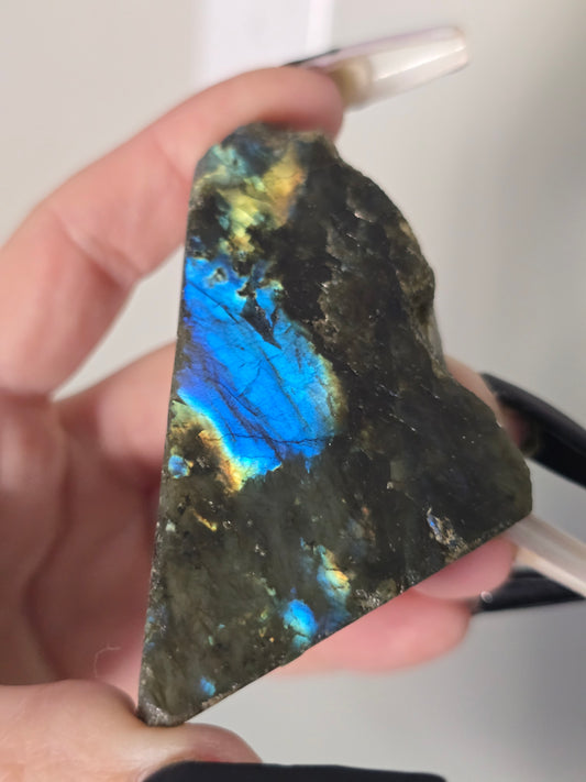 Blue Flash Labradorite Specimen | Intuition, Transformation & Inner Wisdom