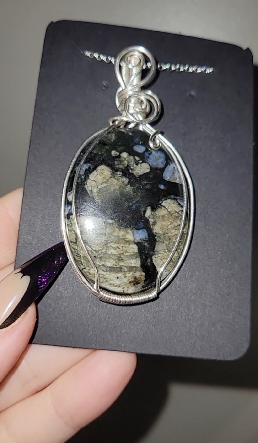 Que Sera Wrapped Pendant