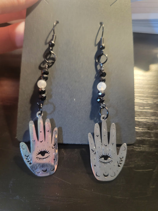 Earrings Hand with Spinel & Moonstone