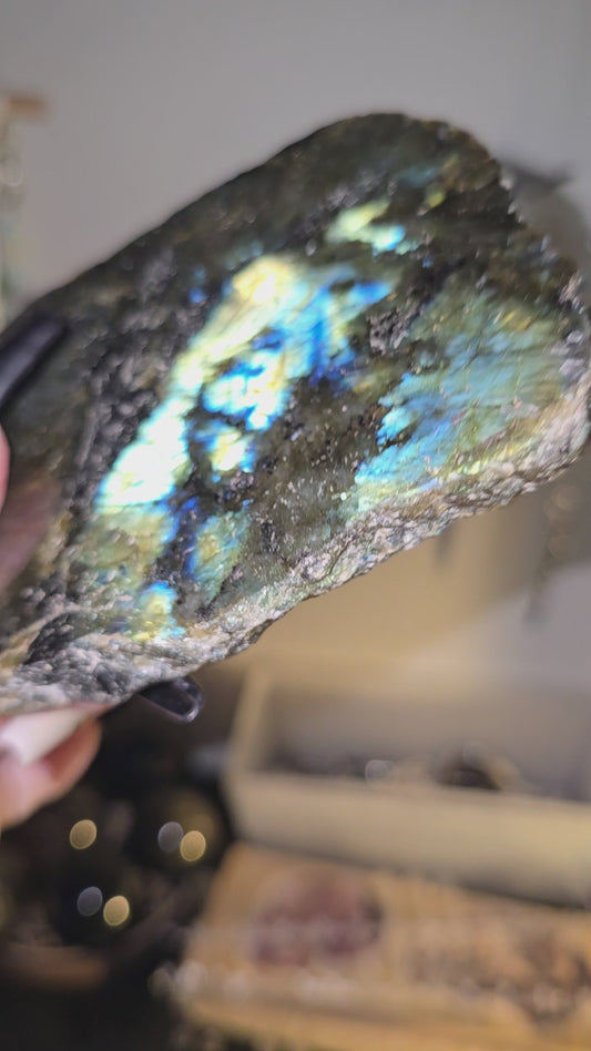 Labradorite Slab | Intuition, Transformation & Inner Magic