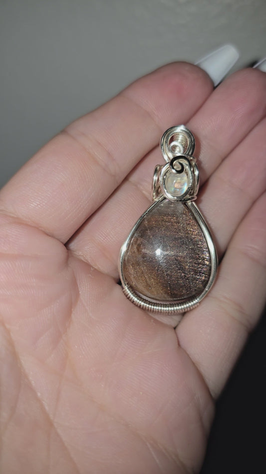 Coca Sunstone Moonstone w/Rainbow Moonstone Accent