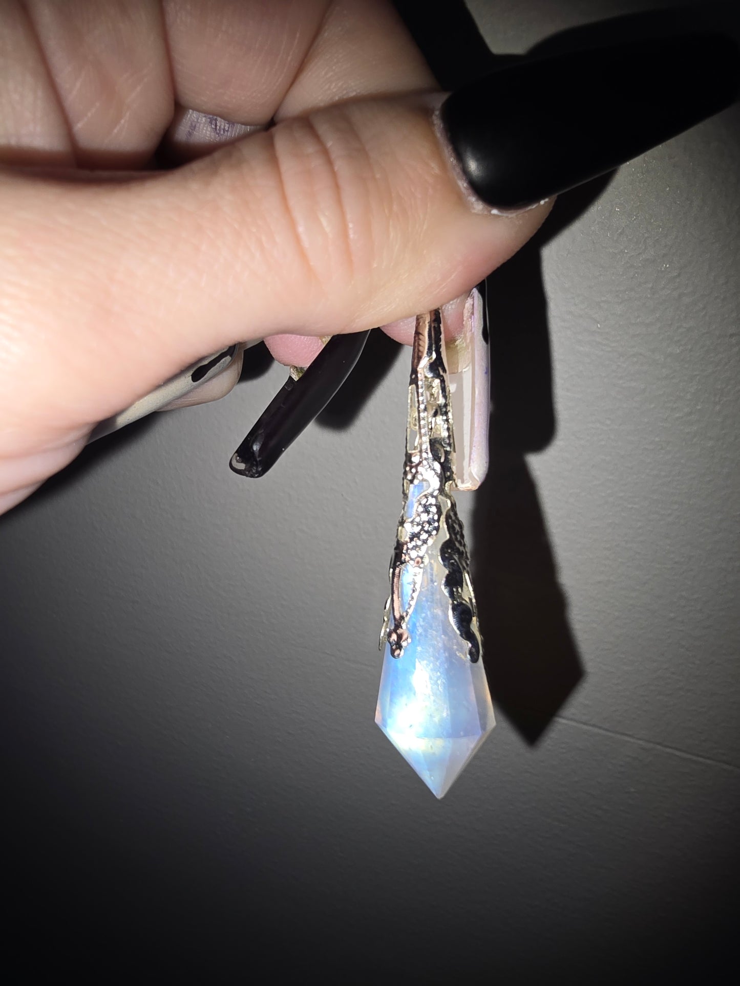 Vogel Cut Moonstone Pendant | Intuition, Inner Wisdom & New Beginnings