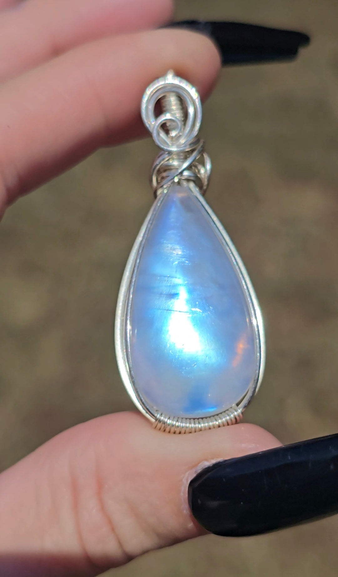 Blue Flash Moonstone Pendant | Intuition & New Beginnings
