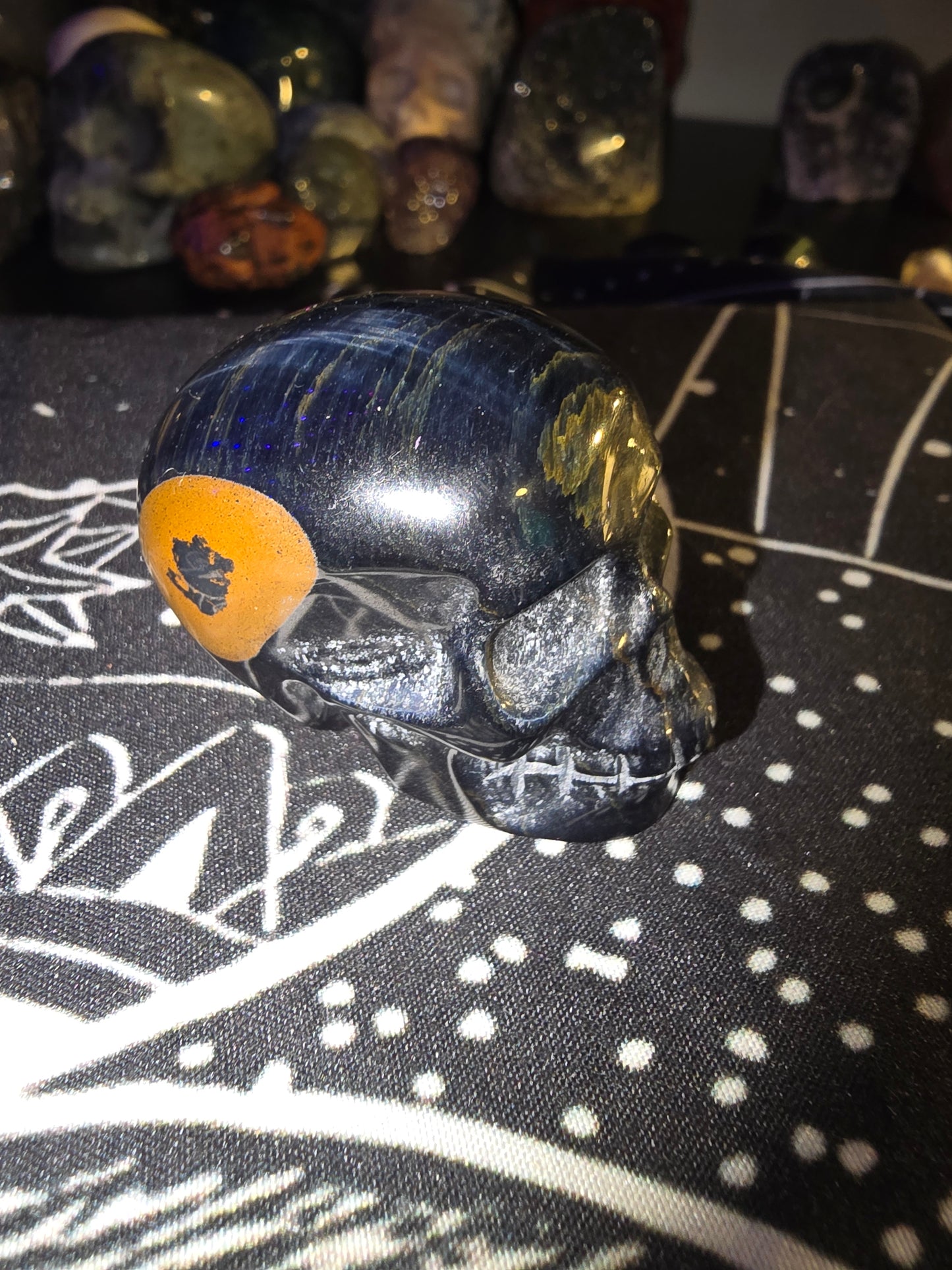 Blue Tigers Eye Skull mini 1