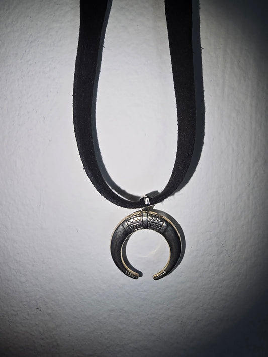 Moon Choker
