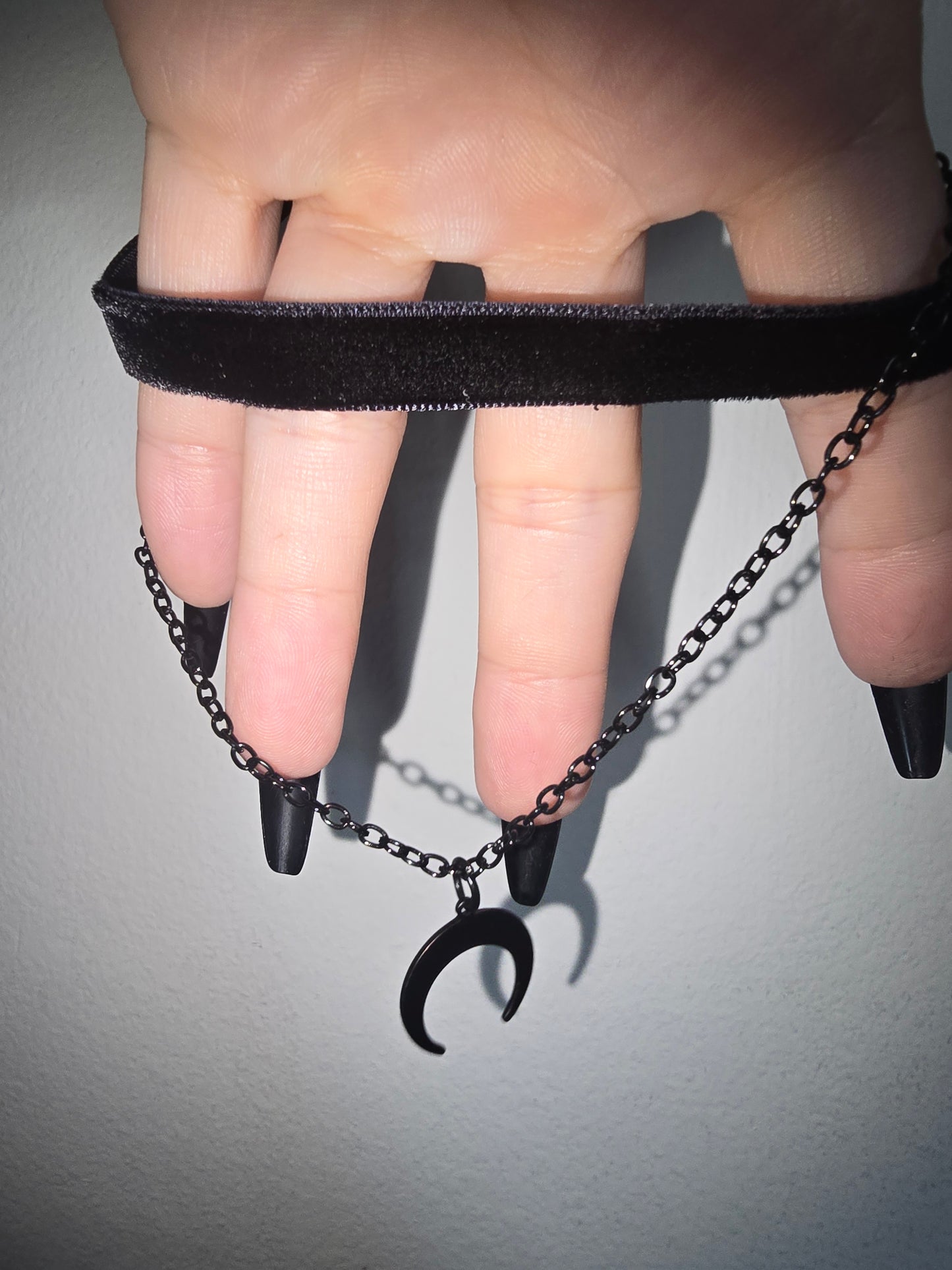 Chain Moon double layer choker