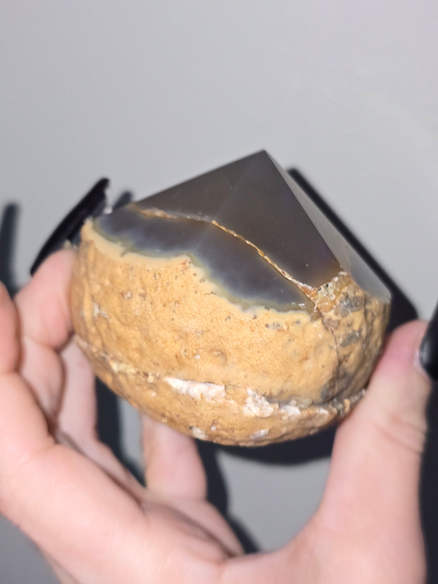 Agate Crystal Point | Stability, Balance & Gentle Grounding