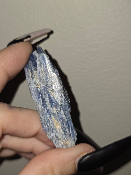 Raw Blue Kyanite | Communication, Alignment & Inner Truth