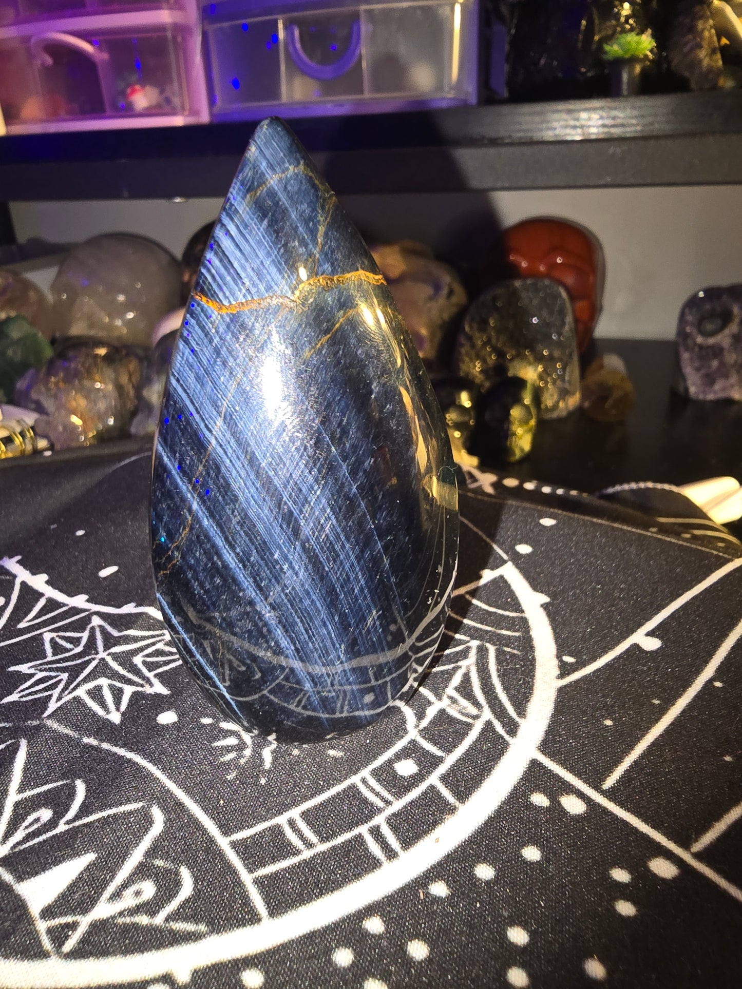 Blue Tigers Eye Freeform