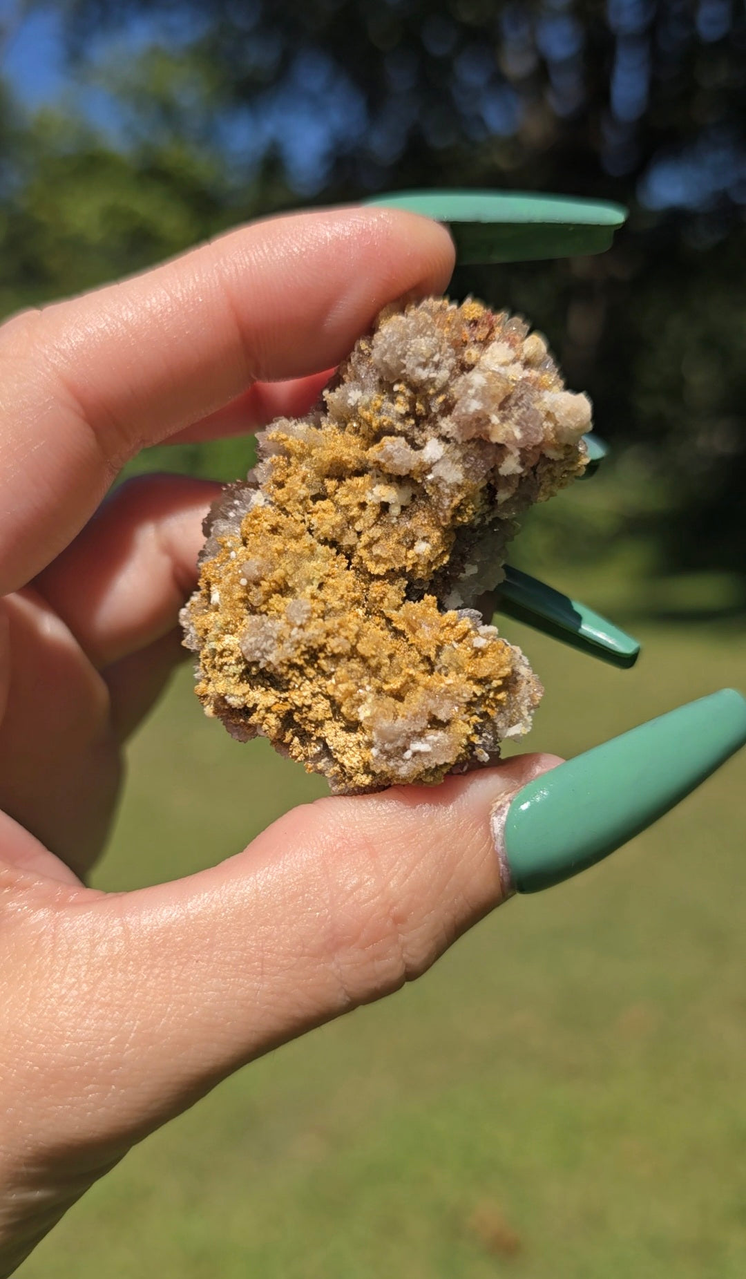 Creedite Specimen | Clarity & Spiritual Growth