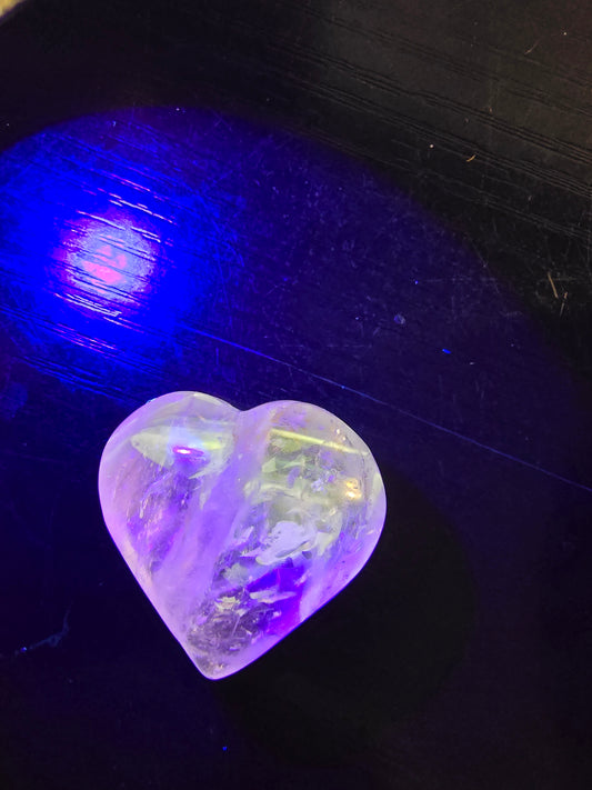Powellite Quartz Heart 2