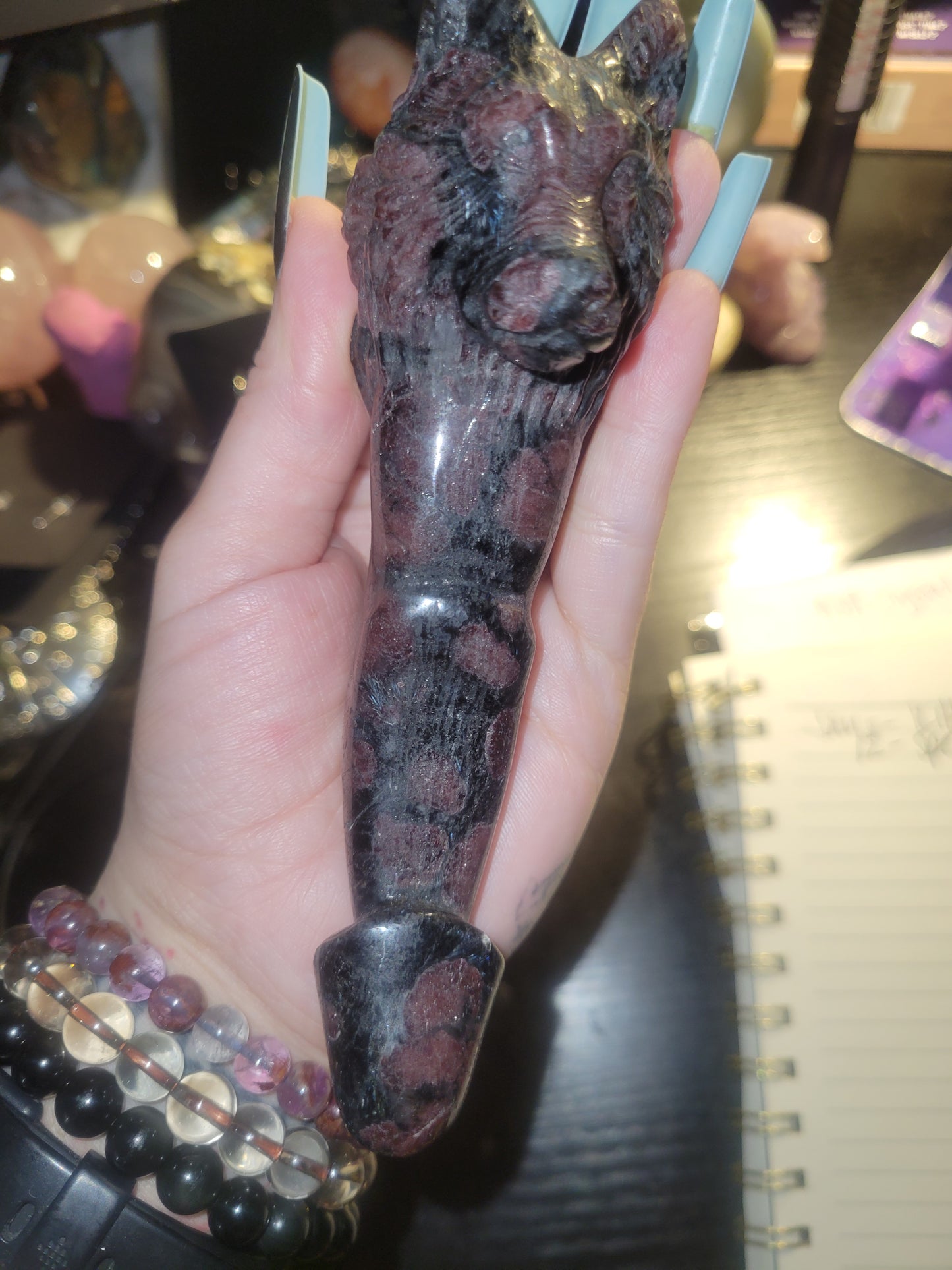 Wolf wand Garnet & Arfvedsonite