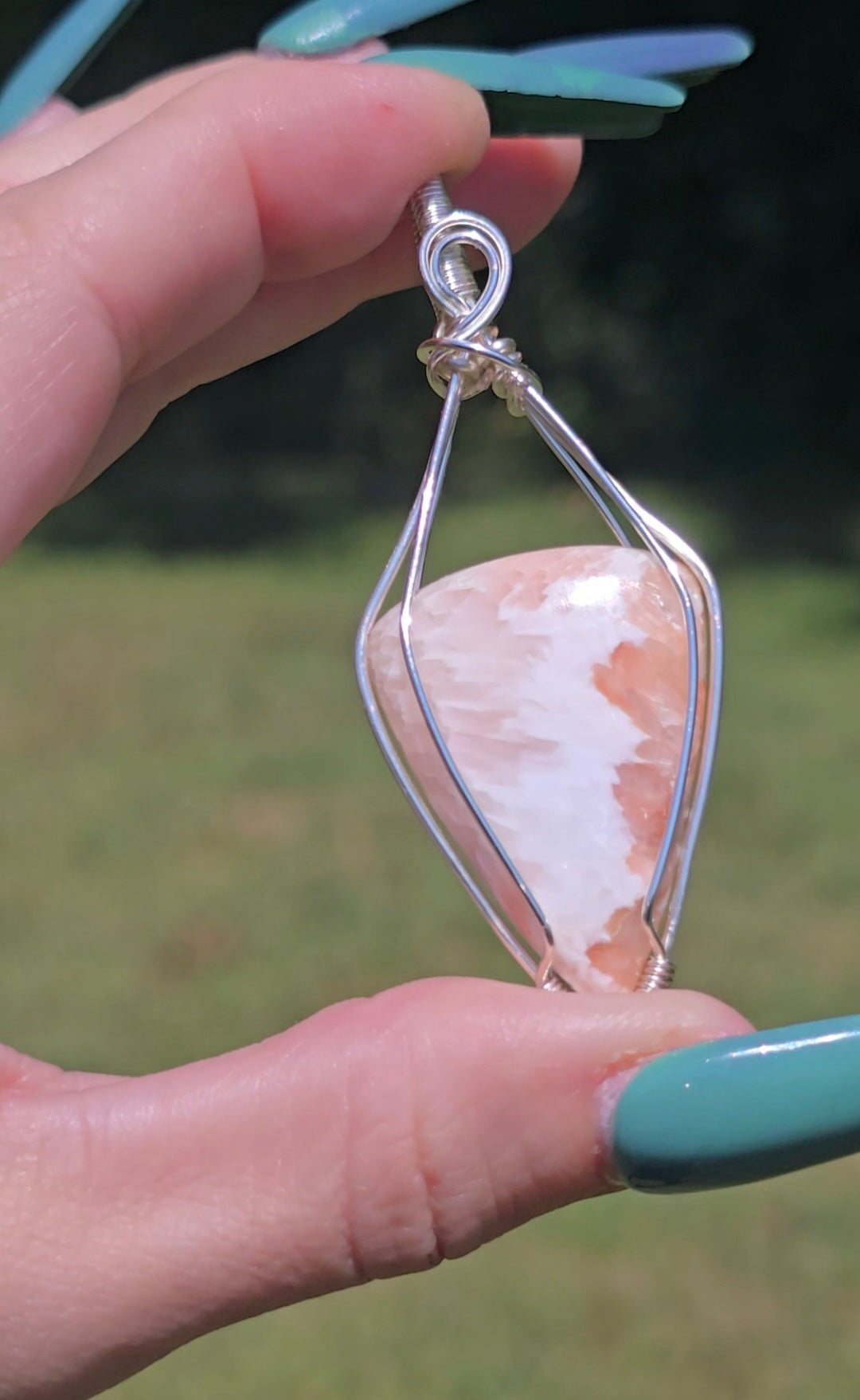 Peach Stilbite & Scolecite Pendant | Peace & Intuition