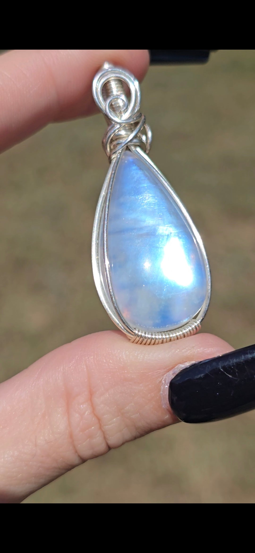 Blue Flash Moonstone Pendant | Intuition & New Beginnings
