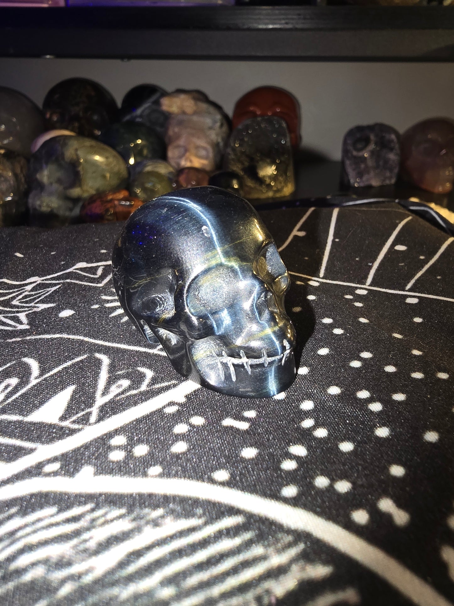 Blue Tigers Eye mini Skull 2