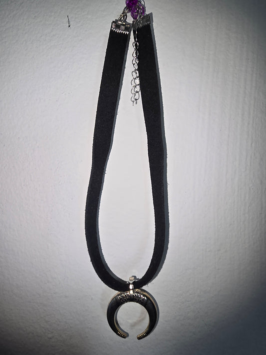 Moon Choker