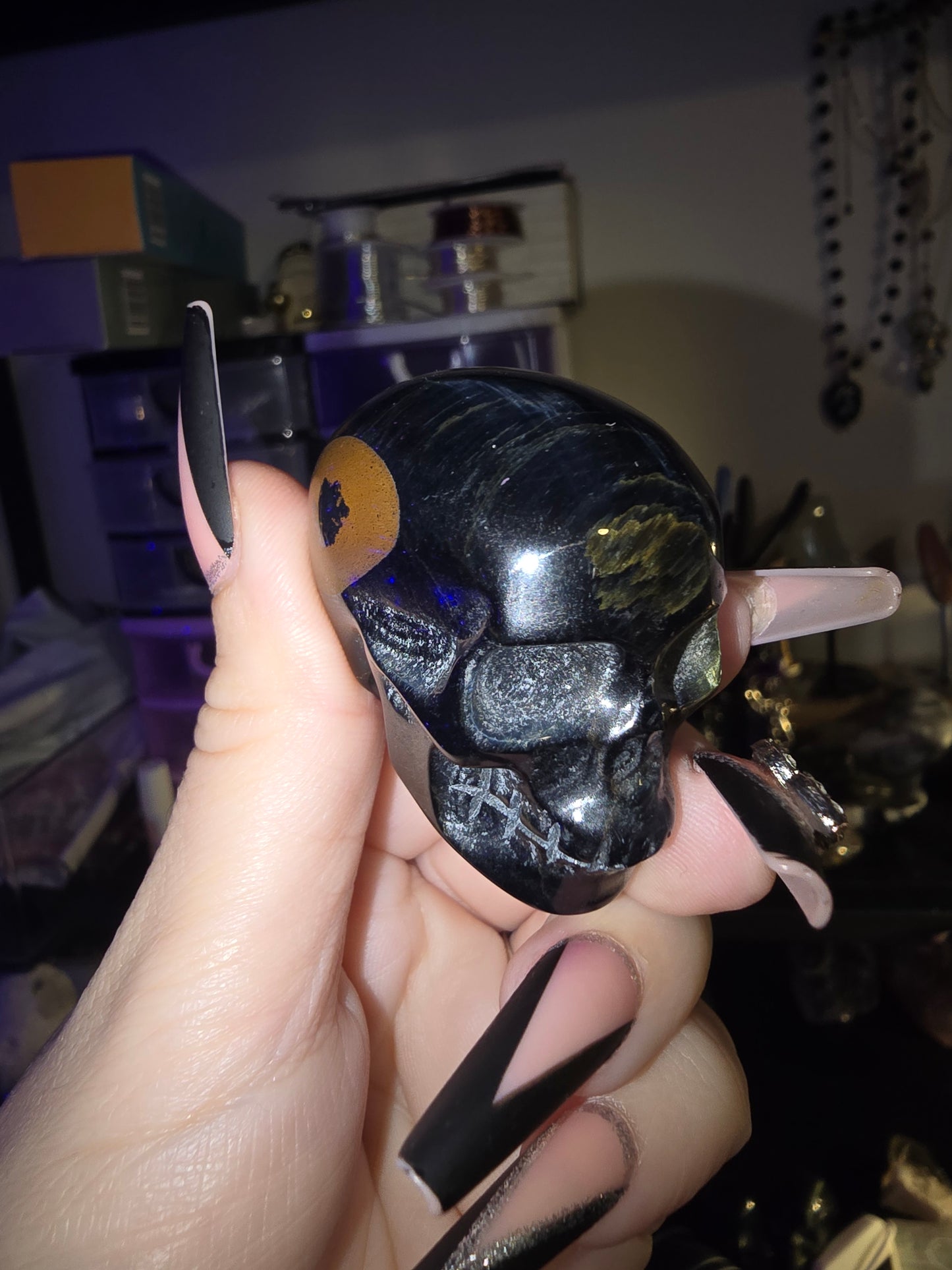 Blue Tigers Eye Skull mini 1