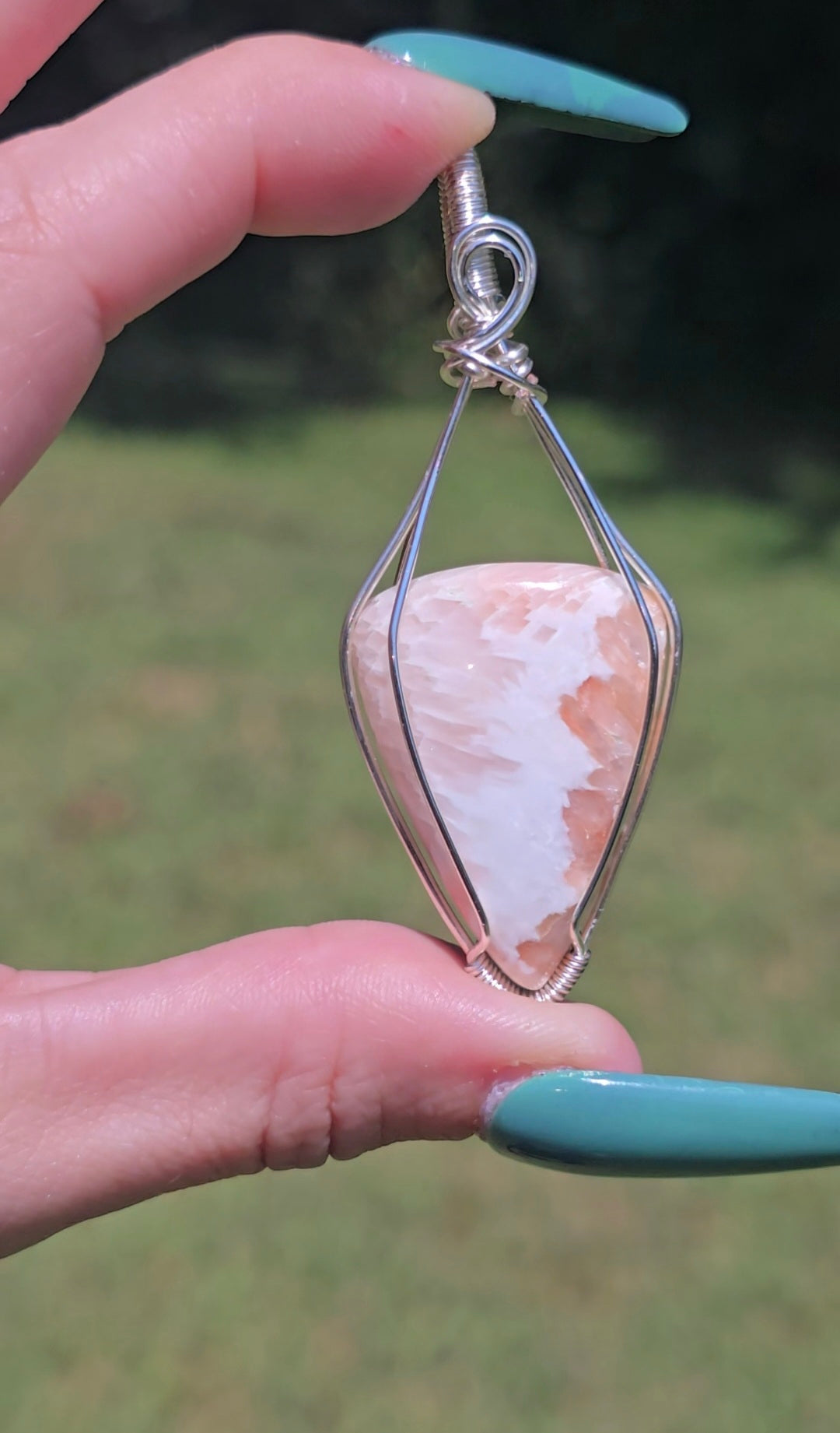 Peach Stilbite & Scolecite Pendant | Peace & Intuition