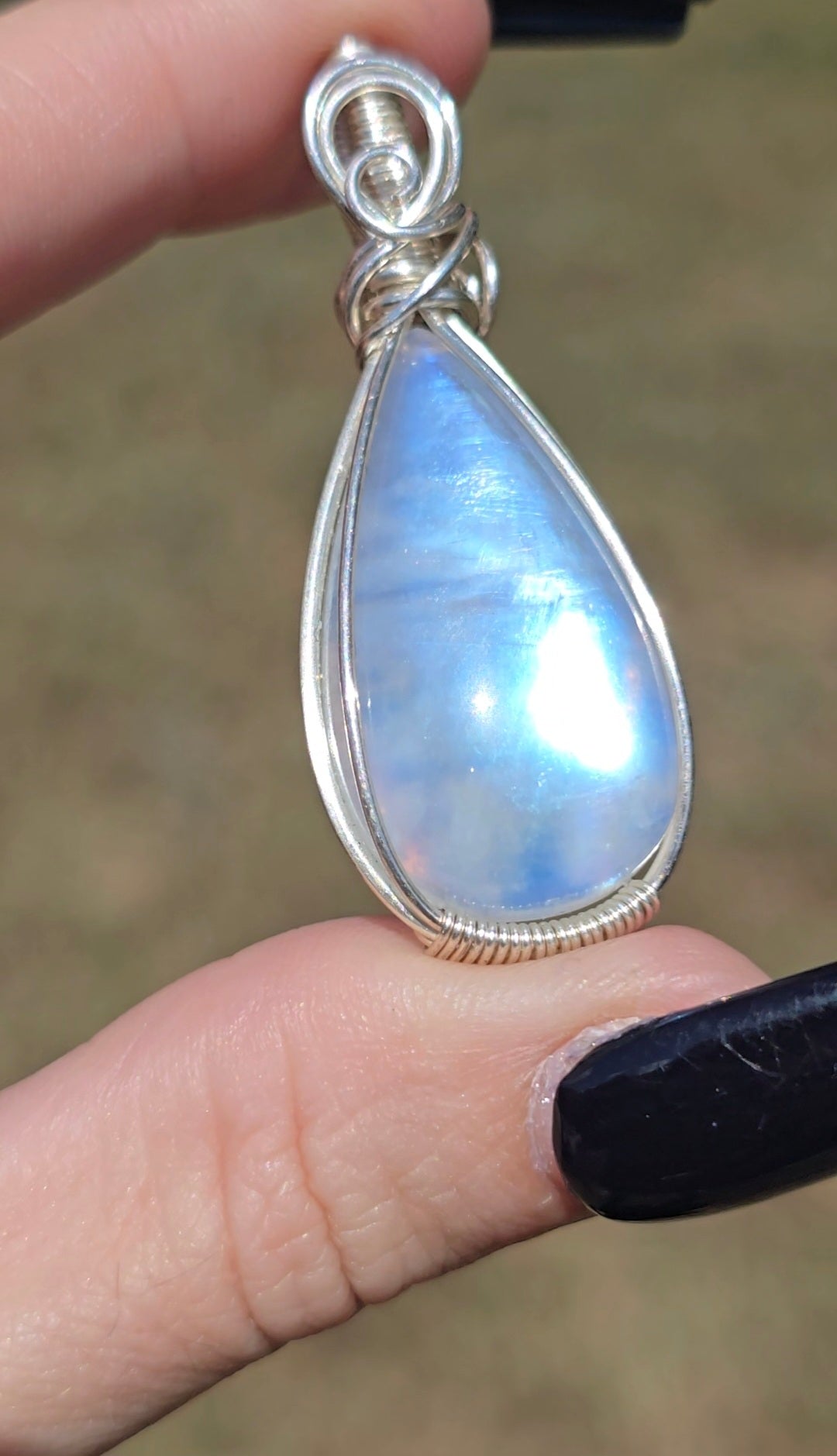 Blue Flash Moonstone Pendant | Intuition & New Beginnings